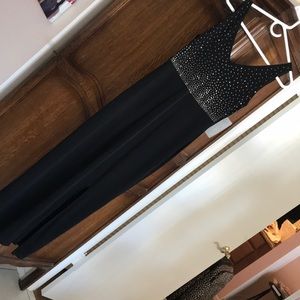 Long black dress with sequins. Size 4P.